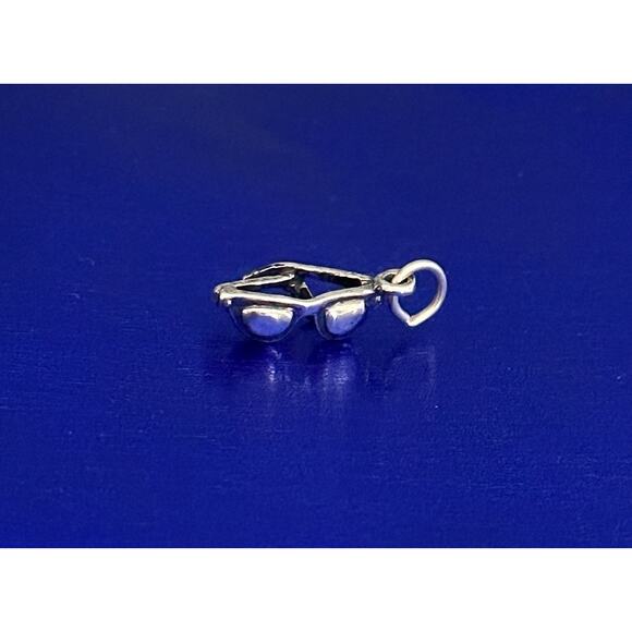 Sterling Silver Oxidized 3D Sunglasses Charm,Silver Oxidized Sunglasses Charm - Picture 1 of 4